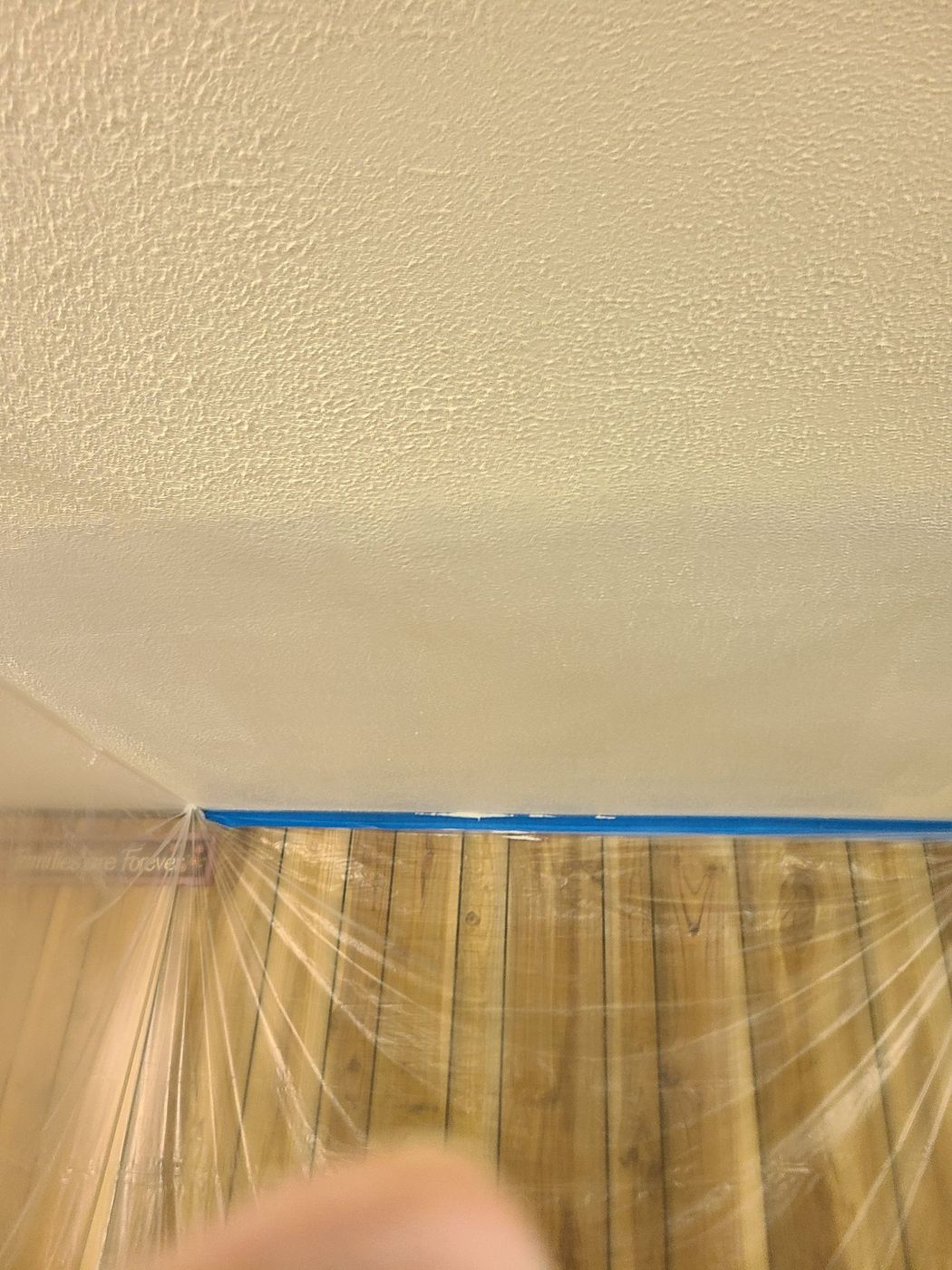 Brown's Drywall Repair job photo